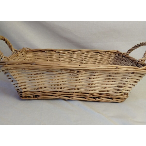 Vintage Woven & Rattan 13 1/2" Rectangular Bread/Pastry/Gift Basket - Picture 6 of 6